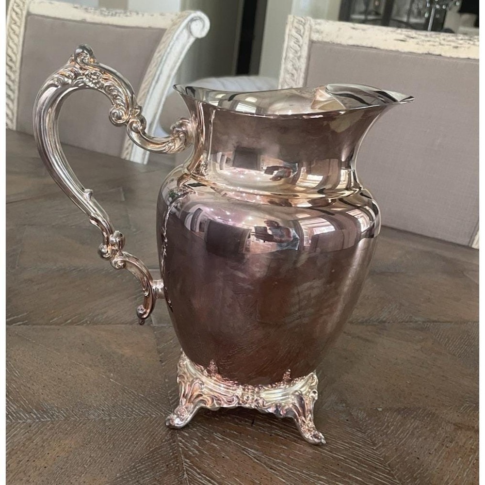 Vtg Ornate Scroll Handle Oneida Silver Plate Water Pitcher Vase w/ Ice Guard